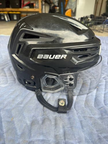 Medium Bauer Re-Akt 150 Helmet (Used)