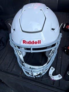 White Youth Small Riddell SpeedFlex Helmet (Used)