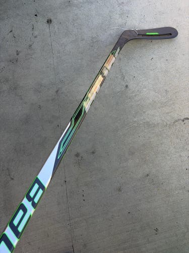 Bauer Sling Hockey Stick | Right Handed | 77 Flex P92