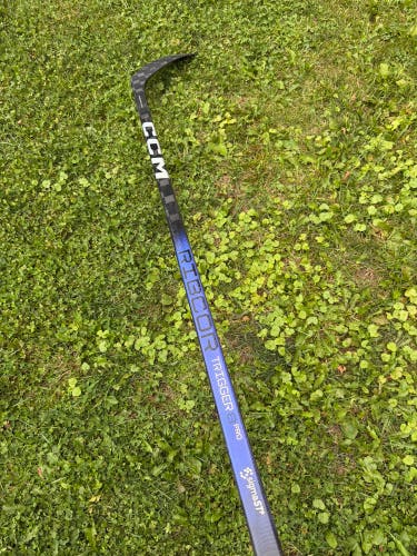 Junior CCM Ribcor Trigger 8 Pro Hockey Stick Left Hand P28 40 Flex (Used)