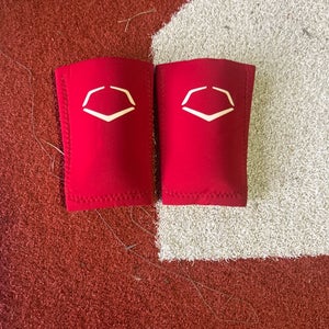 Red Junior EvoShield Wrist Wrist Guards (Used)