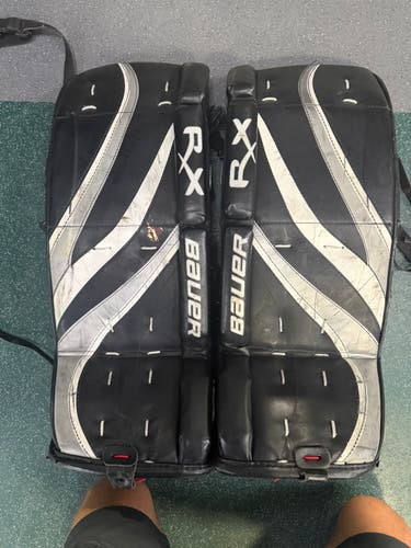 Black 26" Youth Bauer RX4 Goalie Leg Pads (Used)
