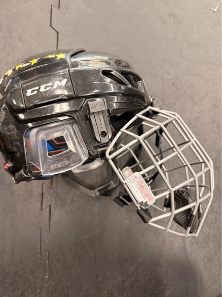 Youth CCM FitLite 3DS Helmet (Used)