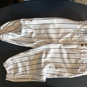 Youth Medium EvoShield Salute Pinstripe Knicker 2.0 Game Pants (New)