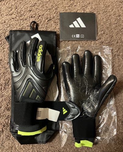 Adidas Copa Pro Goalkeeper Gloves Black/Green Size 8 JN5335