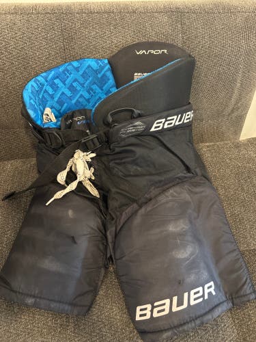 Junior Small Bauer Vapor Volt Hockey Pants (Used)