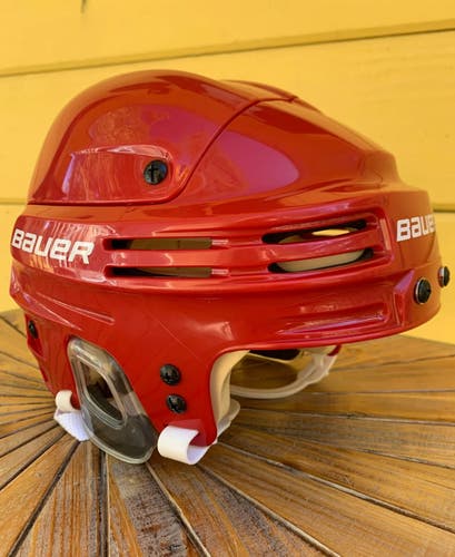 Bauer 4500 Helmet Red Senior Medium *Rare - Mint Condition - Read Full Description*