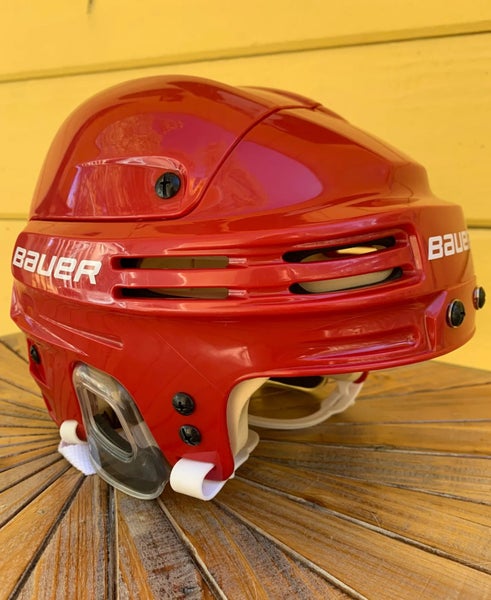 Bauer 4500 Helmet Red Senior Medium *Rare - Mint Condition - Read Full Description*