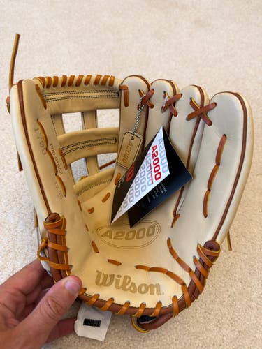 New with tags Wilson A2000 1799 Glove 12.75"