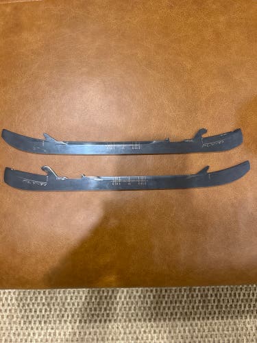 Bauer Fly-Ti 280 mm XL(Used)