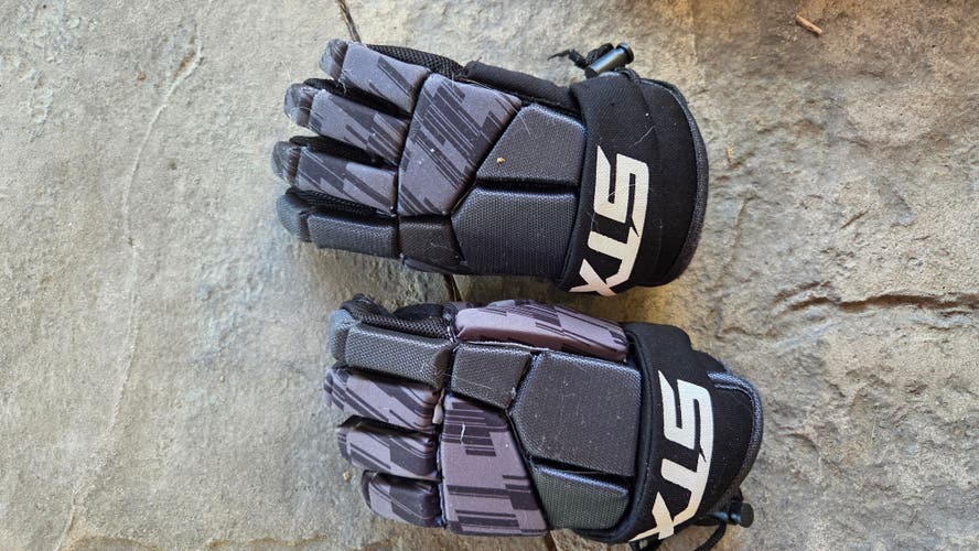 STX Stallion 75 Lacrosse Gloves (Used)