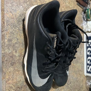 Black Men's Size M 8.5 (W 9.5) Adult Nike Low Top (Used)