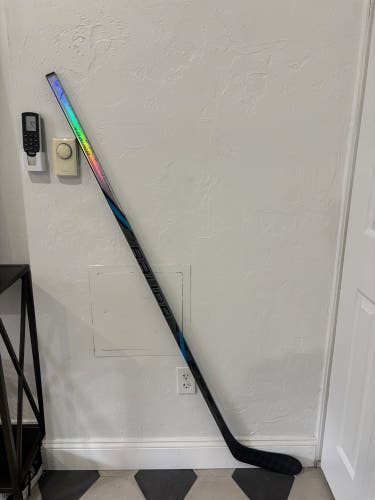Senior Bauer Nexus Tracer Left Hand Hockey Stick P28 70 Flex (New)