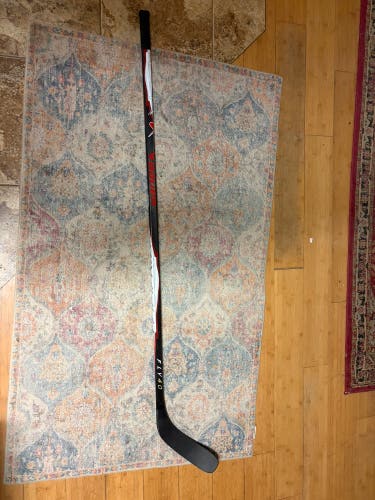 Senior Bauer Flypro Left Hand Hockey Stick P88 87 Flex (Used)
