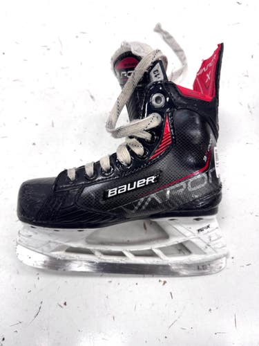 Used Bauer 3X PRO Youth Hockey Skate Youth 13.0 11860-S000314770