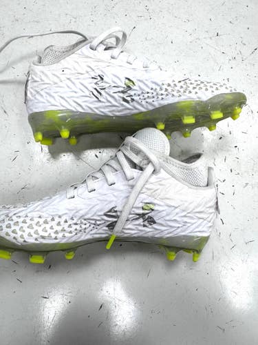 Used Under Armour LAX Cleats Boys White Junior 04 11860-S000314783