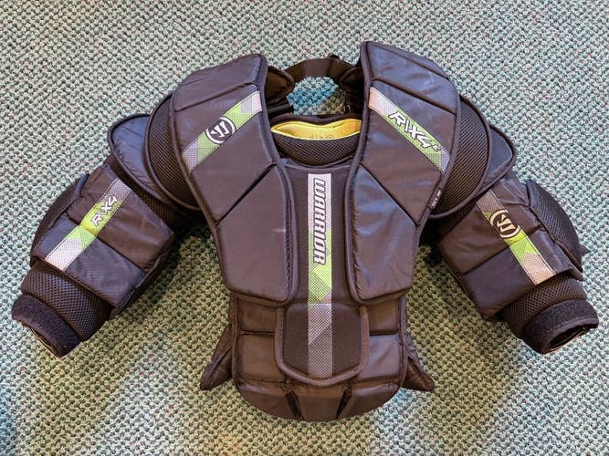 Large/Extra Large Warrior Ritual X4 E Goalie Chest Protector (Used)
