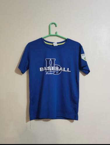 T-shirt 3 + baseball bag 1 (Used)