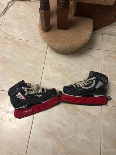 2021 True TF9 Hockey Goalie Skates Regular Width 9.5 (Used)
