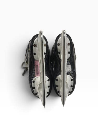 Used Bauer SUPREME M40 Junior Hockey Skate Junior 02 11847-S000038575