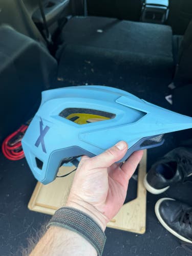 Large Fox Speedframe Helmet - Used