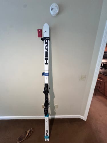 Men's 2023 HEAD WC Rebels e-SG 207 cm Racing Skis With Bindings Max Din 16 (Used)