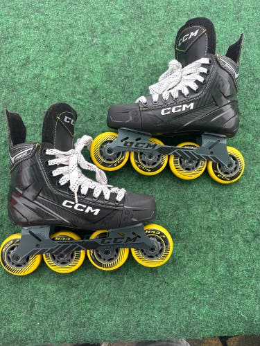 Senior CCM Super Tacks 9350 Inline Skates (Regular) Size 5 (Used)