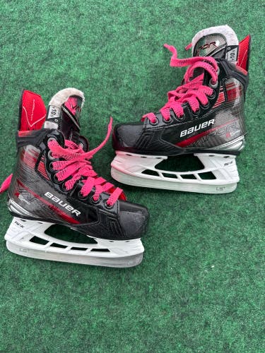 Youth Bauer Vapor X5 Pro Hockey Skates (Regular) Size 10.5 (Used)