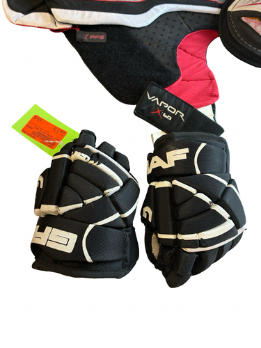 Used Graf SUPRA G15 GLOVES Youth Gloves Black 8" 11682-S000139034