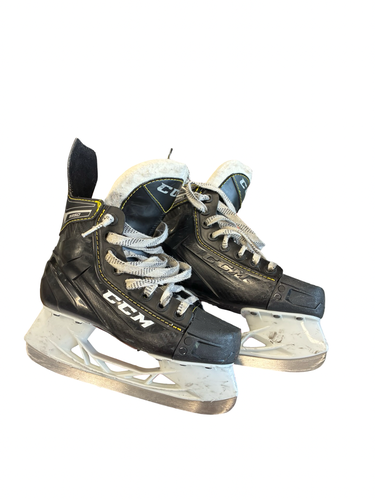Used CCM TACKS 9350 Junior Hockey Skate Junior 01 11682-S000138366