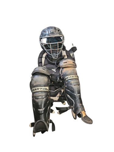 Used Easton CATCHERS SET Catchers Equipment Other 11850-S000025419