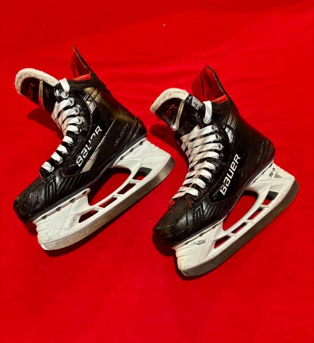 Bauer Vapor X Velocity Hockey Skates Size 5.5 Fit 2