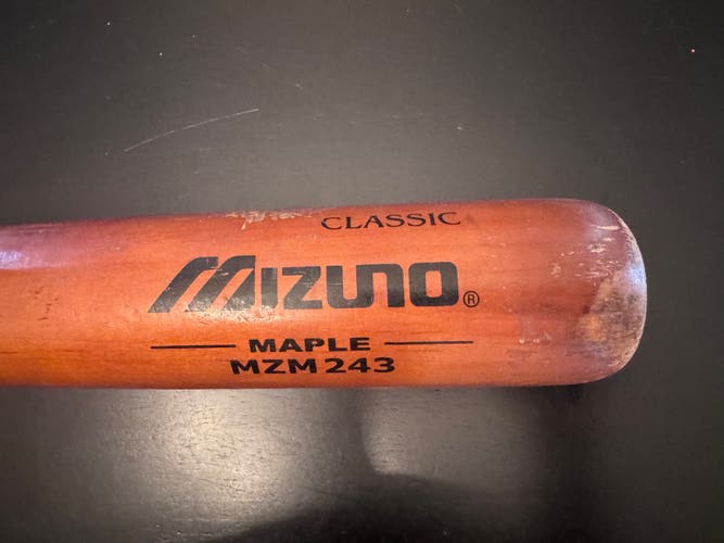 2015 Mizuno MZM243 Maple Bat 30 oz 32" (Used)