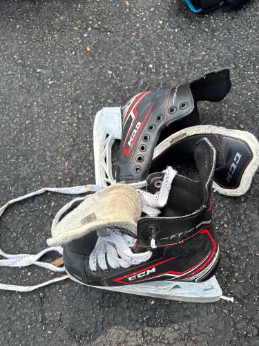 2017 CCM JetSpeed FT340 Hockey Skates Size 1 (Used)