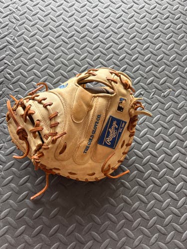 Catcher's RH Rawlings Heart of the Hide Baseball Glove 34" (Used)