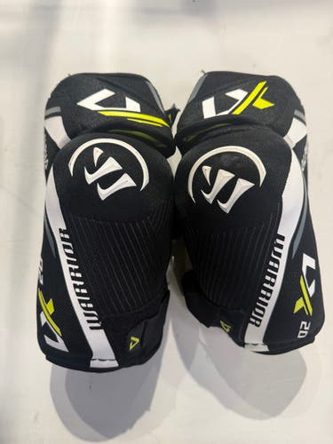 Large Senior Warrior ALPHA LX 20 Shoulder Pads (Used)