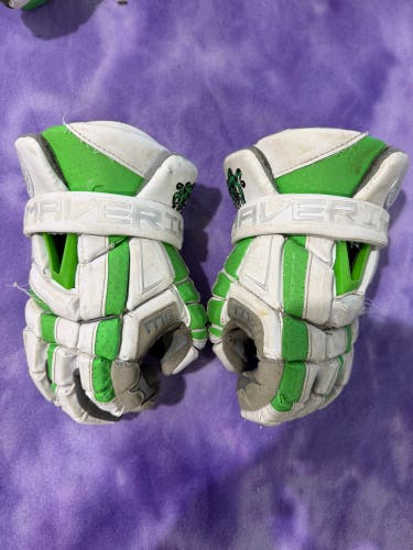 White 10" Maverik M6 Lacrosse Gloves (Used)