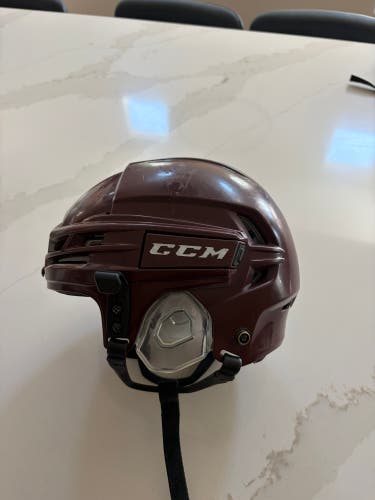 CCM Helmet Youth Small Maroon