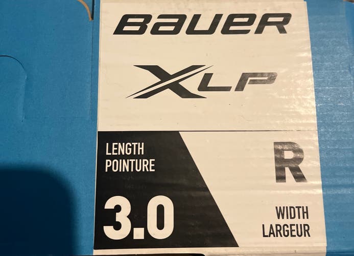 Bauer XLP Hockey Skates Regular Width / Size 3 (Brand New)