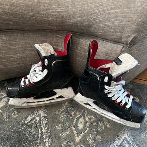 Bauer Vapor Hockey Skates 6.5 (Used)