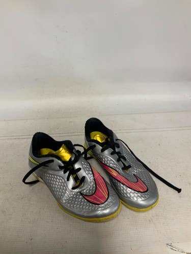 Used Nike Soccer Indoor Shoes Grey Junior 03 11823-S000041659
