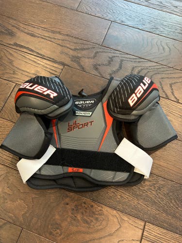 Small Junior Bauer Lil Sport Shoulder Pads (Used)