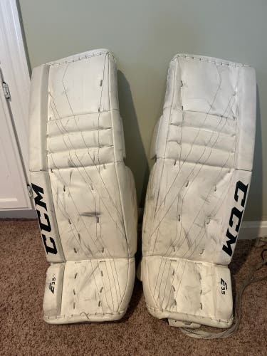 30" CCM Goalie Leg Pads (Used)
