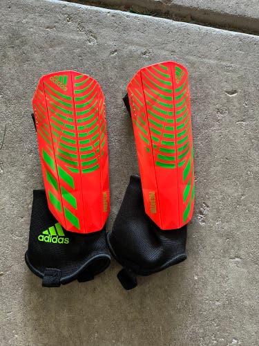 Unisex Small Adidas Shin Guards (Used)