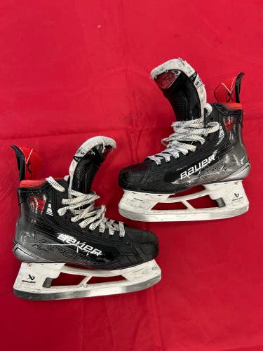Intermediate Bauer Vapor X5 Pro Hockey Skates | Size 5, Fit 1
