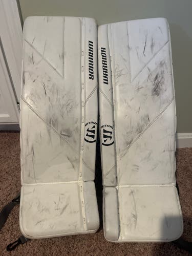 28" Warrior Ritual R/G6 Goalie Leg Pads (Used)