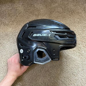 Large Bauer Re-Akt 150 Helmet (Used)