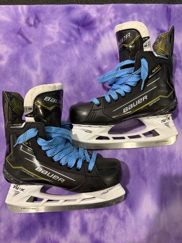 Senior Bauer Supreme M40 Hockey Skates 8.5 (Used)