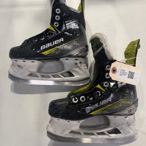 Junior Bauer Vapor X4 Hockey Skates Regular Width Size 1 (Used)