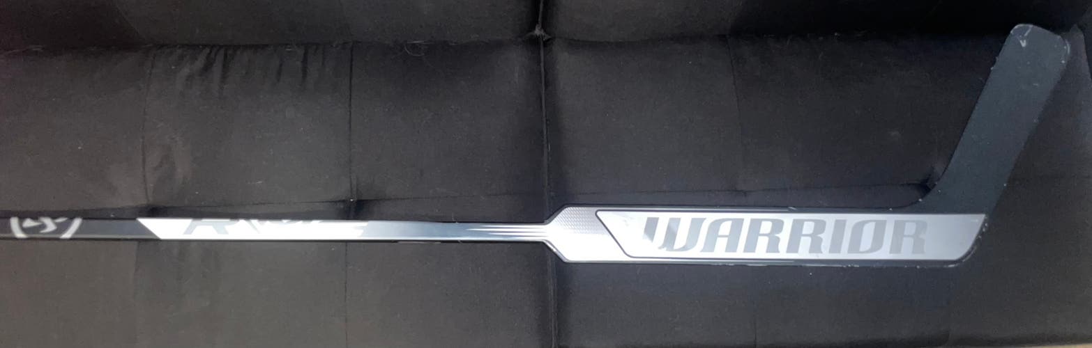 Intermediate Warrior Ritual M2E Regular Goalie Stick 23.5" Paddle (Used)